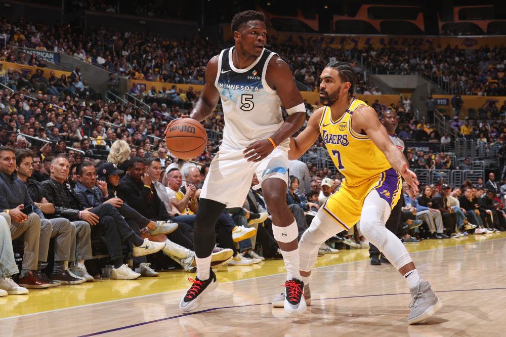 转会市场充 转会市场充