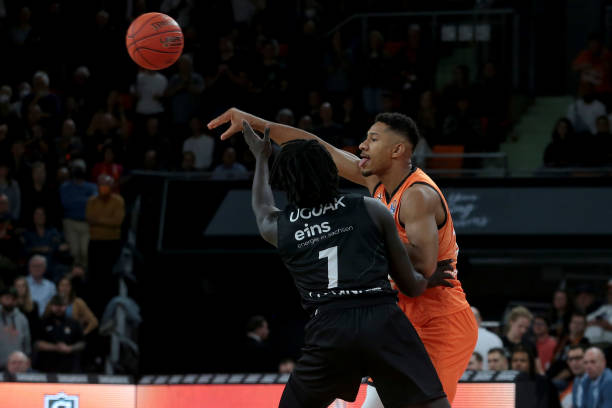 席也给了皇 席也给了皇